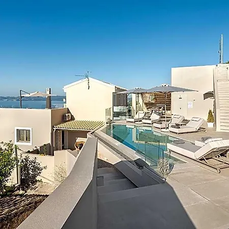 Hotel Sea And Sky Luxury Sea View 4*