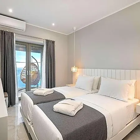 Hotel Sea And Sky Luxury Sea View 4*