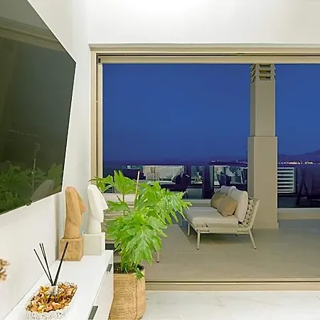 Hotel Sea And Sky Luxury Sea View 4*