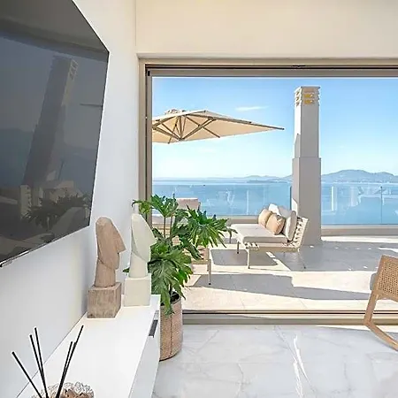 Sea And Sky Luxury Sea View 4*