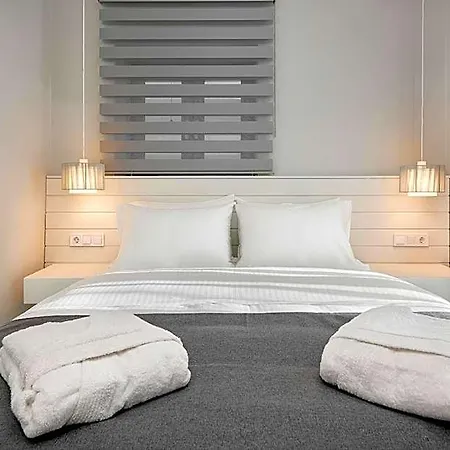 Sea And Sky Luxury Sea View 4*